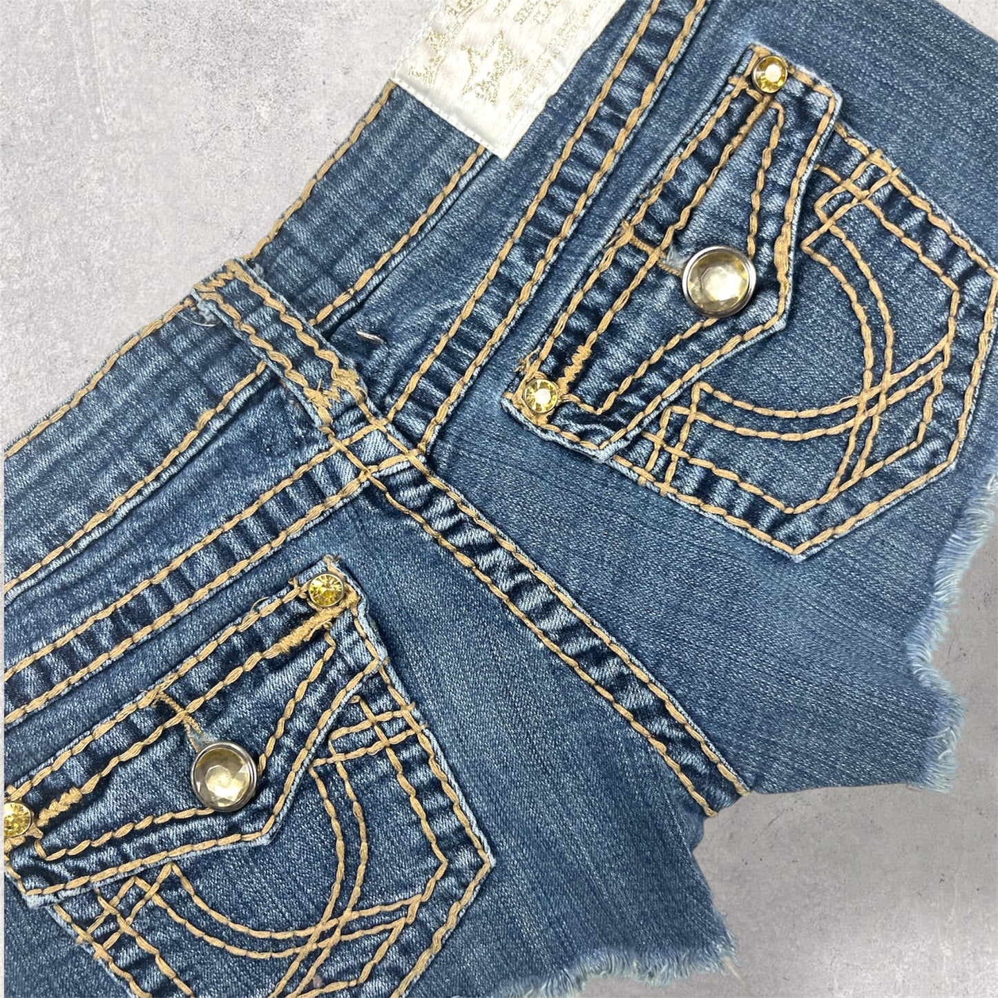 La Idol Shorts - Size 25 W