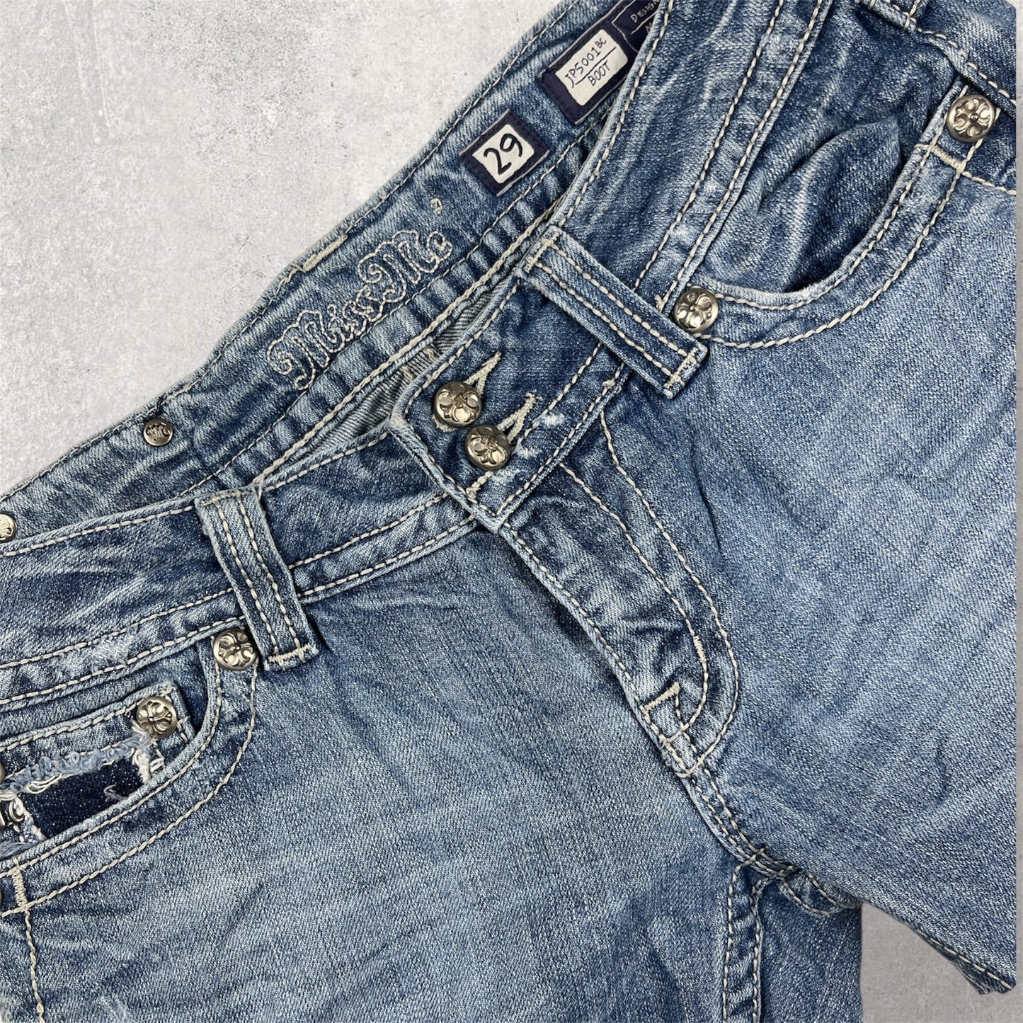 Miss Me Shorts - Size 29 W