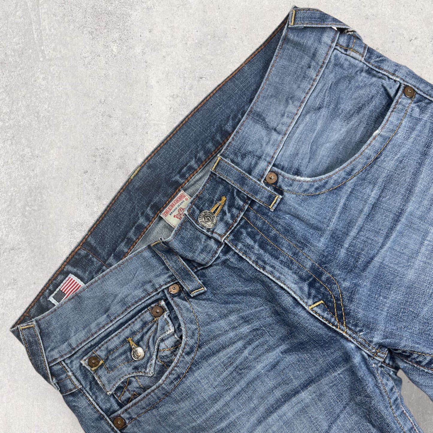 True Religion Jeans - Size 45 cm waist
