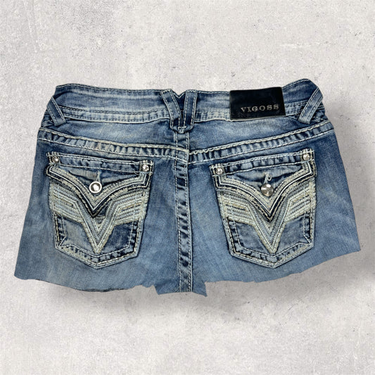 Y2k Shorts - Size 27 W